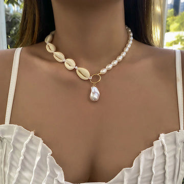 Tristan Baroque Shell Choker