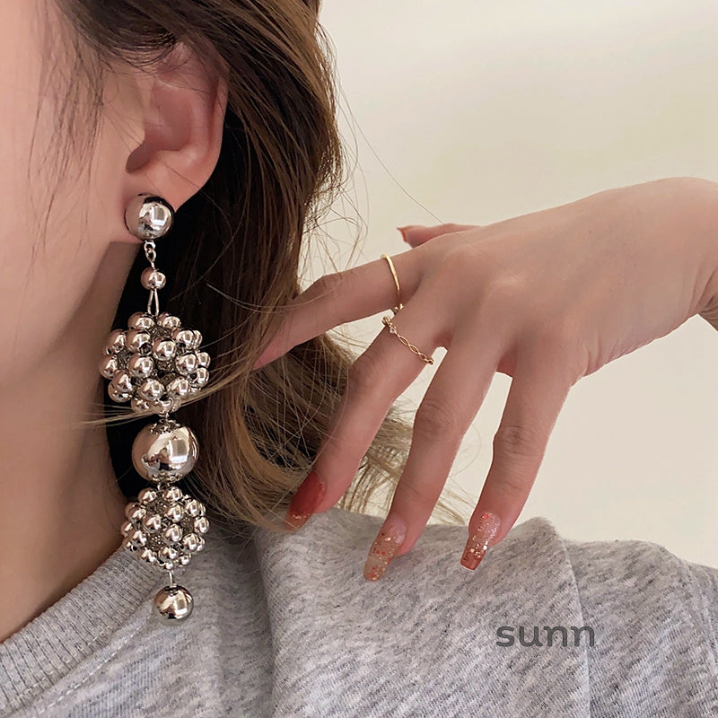 Truth Exaggerated Silver Ball Earrings [I0OYZ8UK]