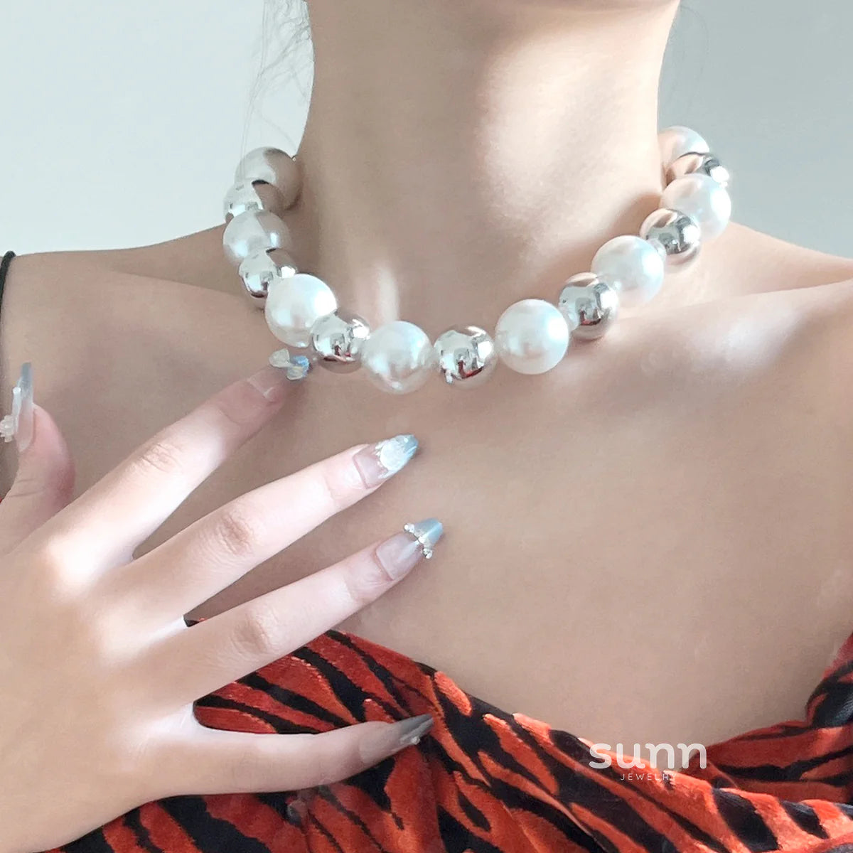 Tulsi Baroque Pearl Choker