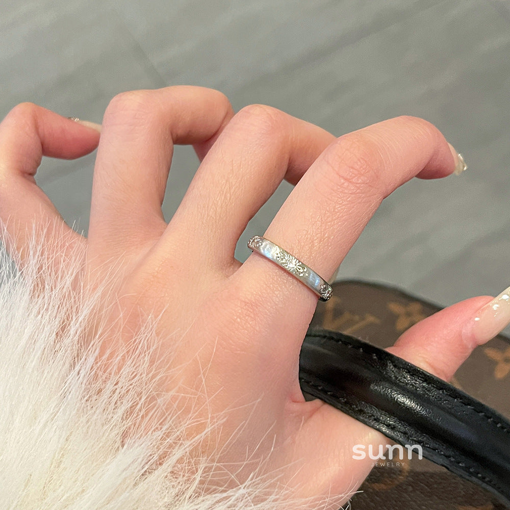 Tulsi Regal Zircon Ring [GK9B0E31]
