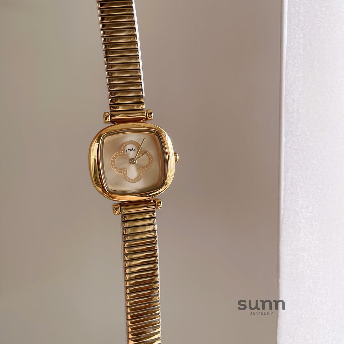 Tylah Square Link Watch [LV4AR2HY]