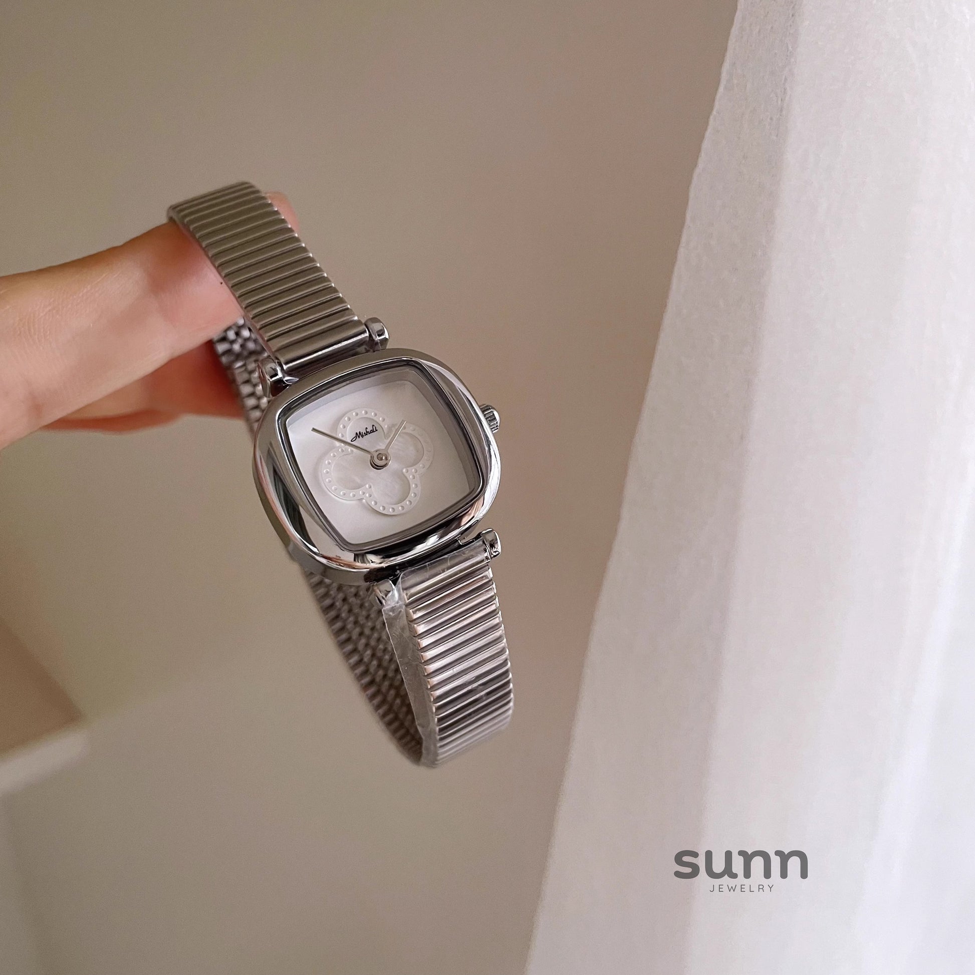 Tylah Square Link Watch [45BGHRXS]