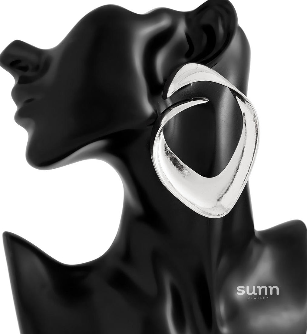 Tyra Sculptural Bow Petal Earrings [UCQ5E2TW]