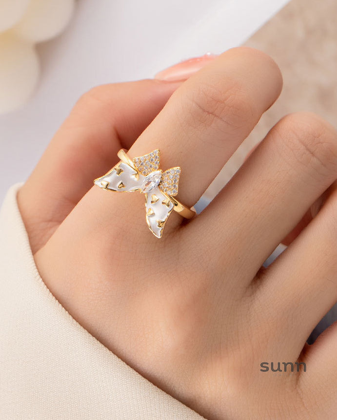 Tzipora Enamel Butterfly Ring [RI5LR8CE]