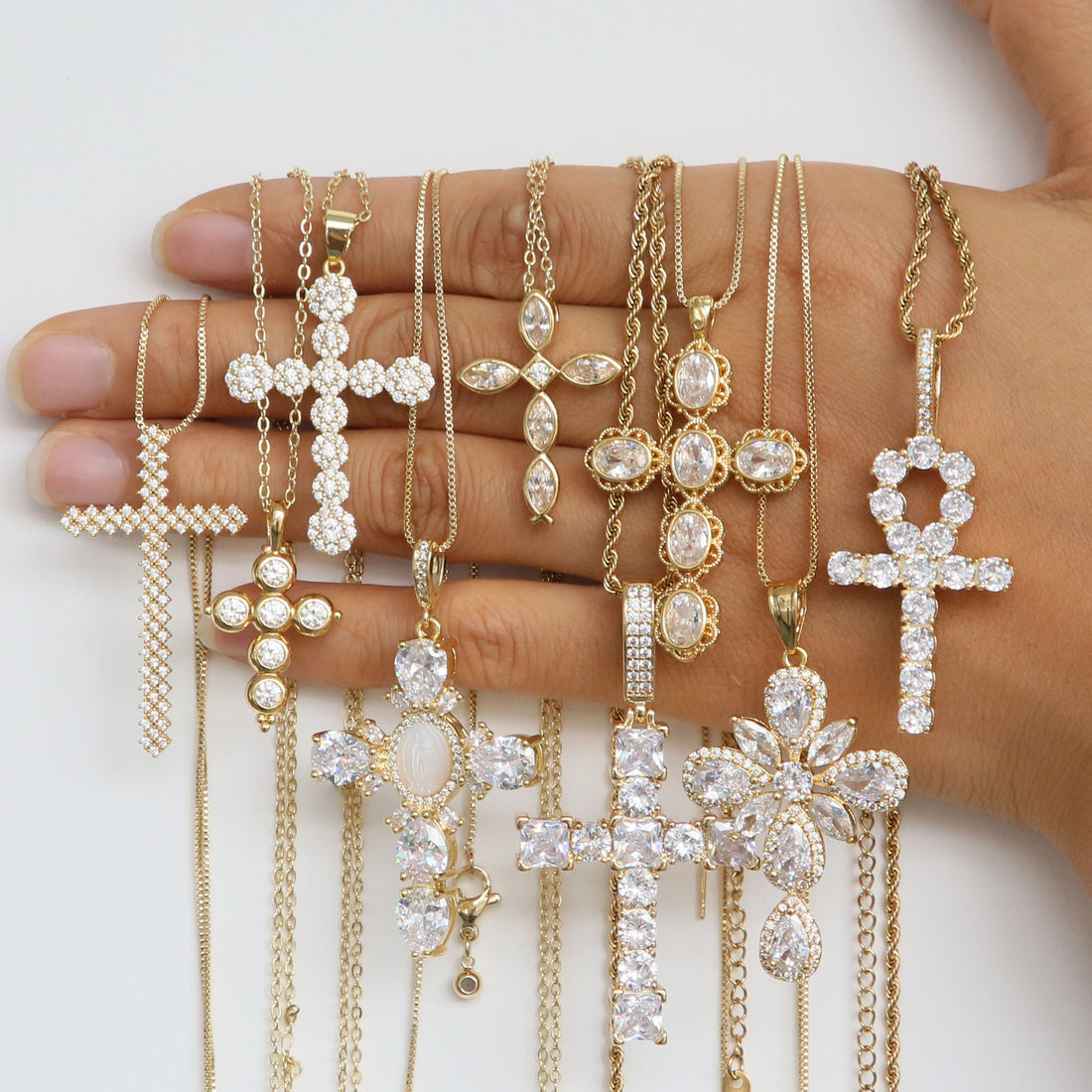 Unique Zircon Cross Pendant Necklace [BQ3ZN3OQ]