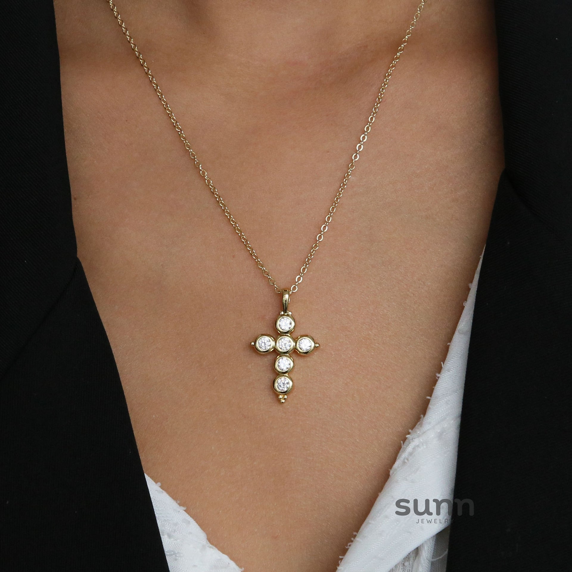 Unique Zircon Cross Pendant Necklace [YBDRE7KH]