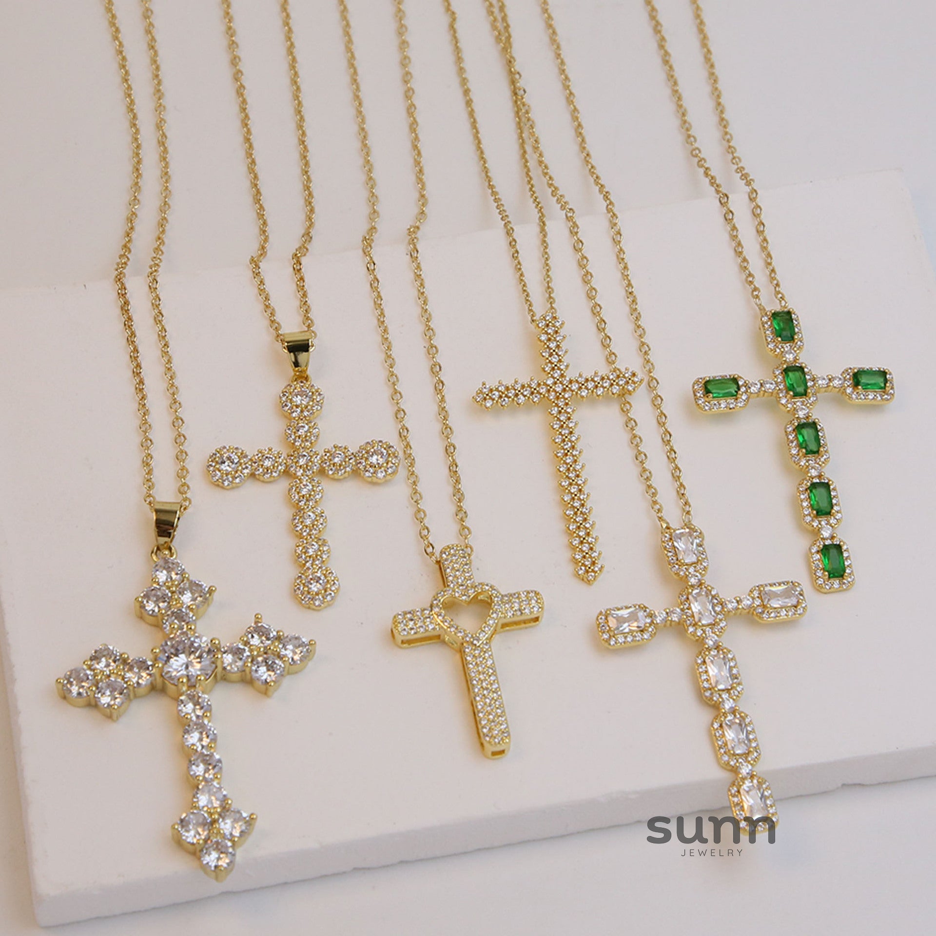 Unique Zircon Cross Pendant Necklace [QRCVGEOJ]