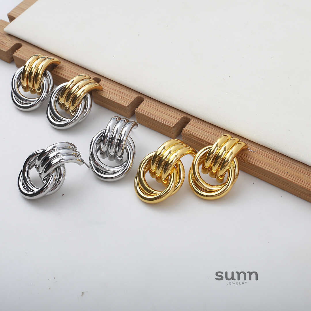 Ursula Modern Chain Loop Earrings