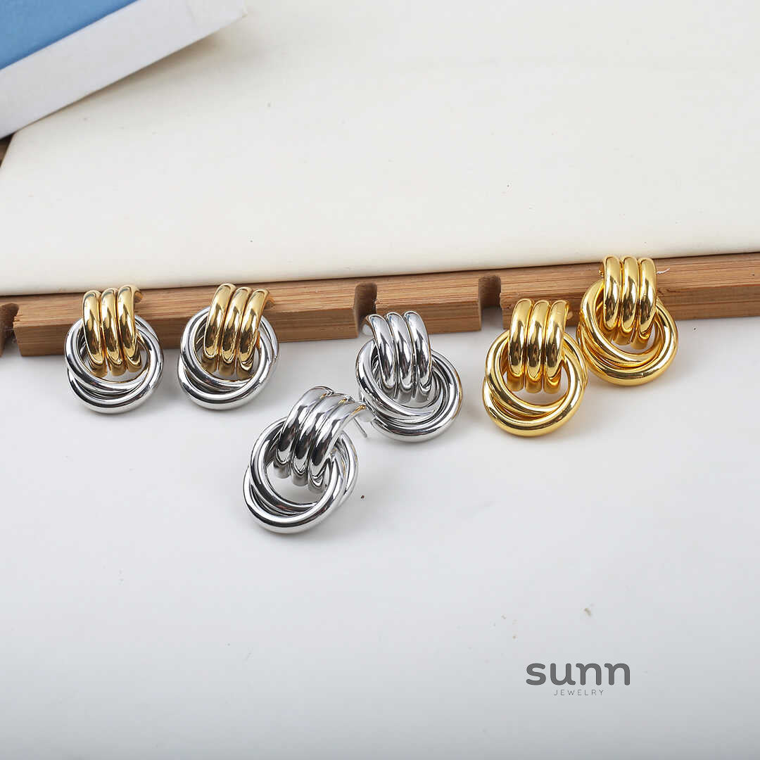 Ursula Modern Chain Loop Earrings