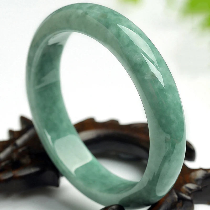 Vaani Green Jade Bangle