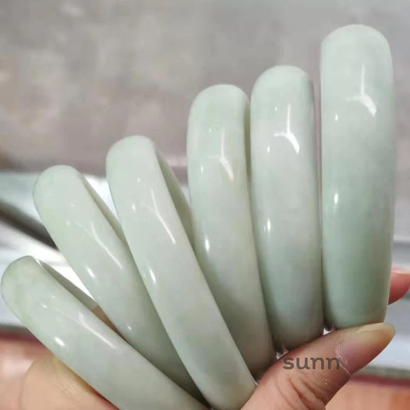 Vaani Green Jade Bangle