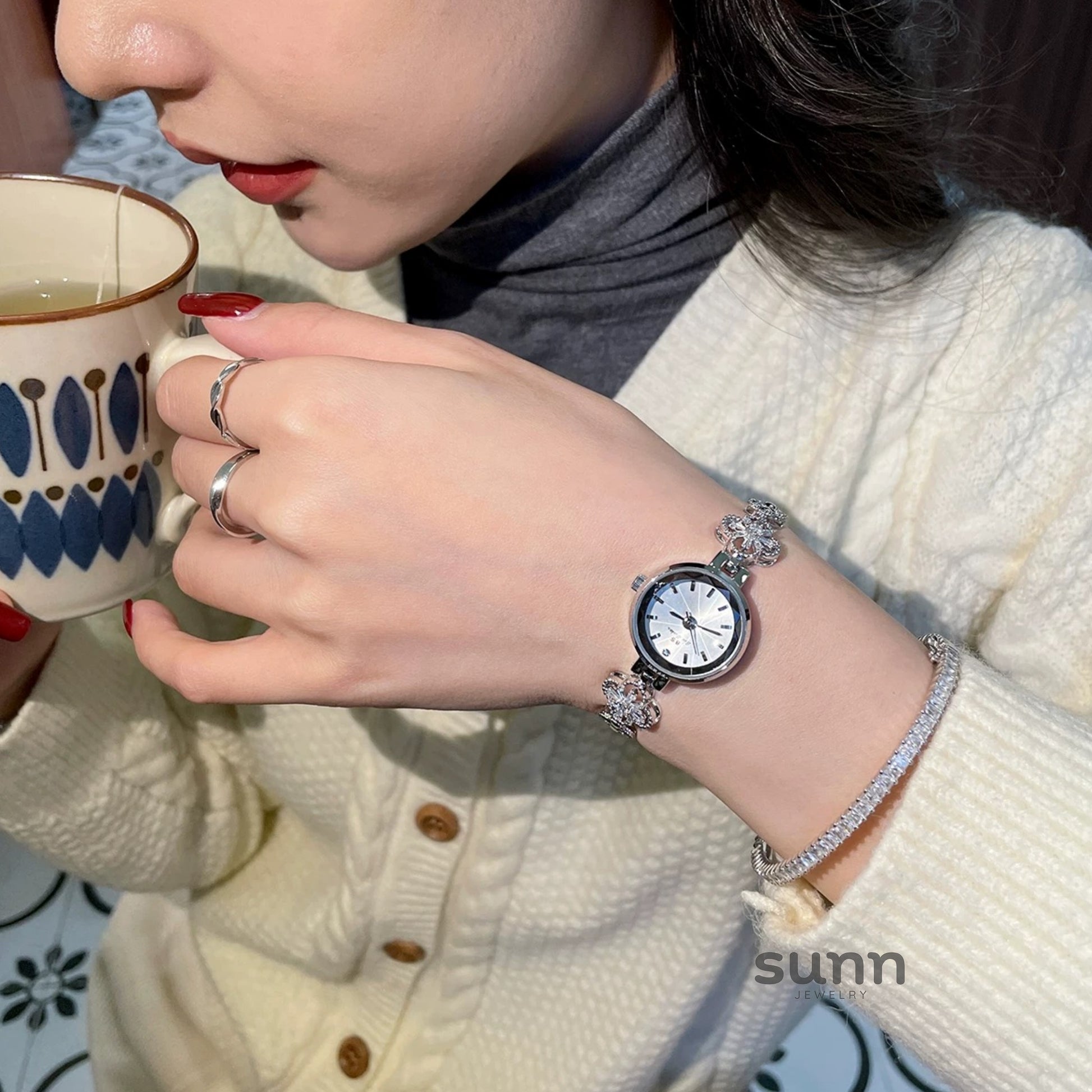 Vada Clover Charm Watch [1RRF4330]