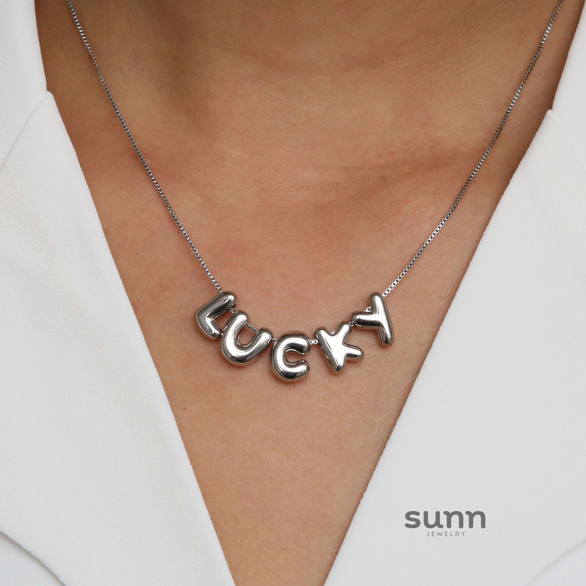 Vada Gold Bubble Letter Necklace [KY84Q6EB]
