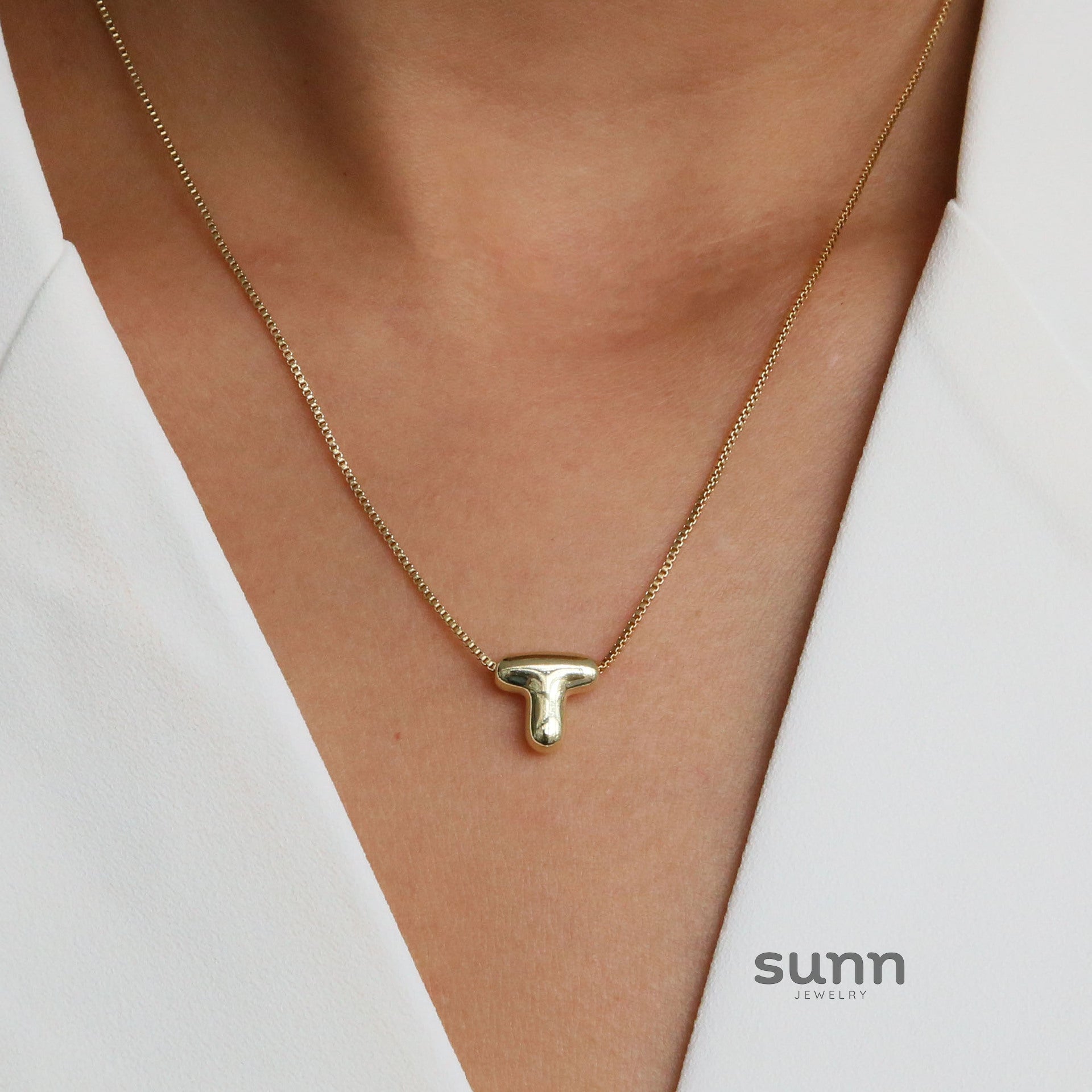 Vada Gold Bubble Letter Necklace [CKRP03O6]