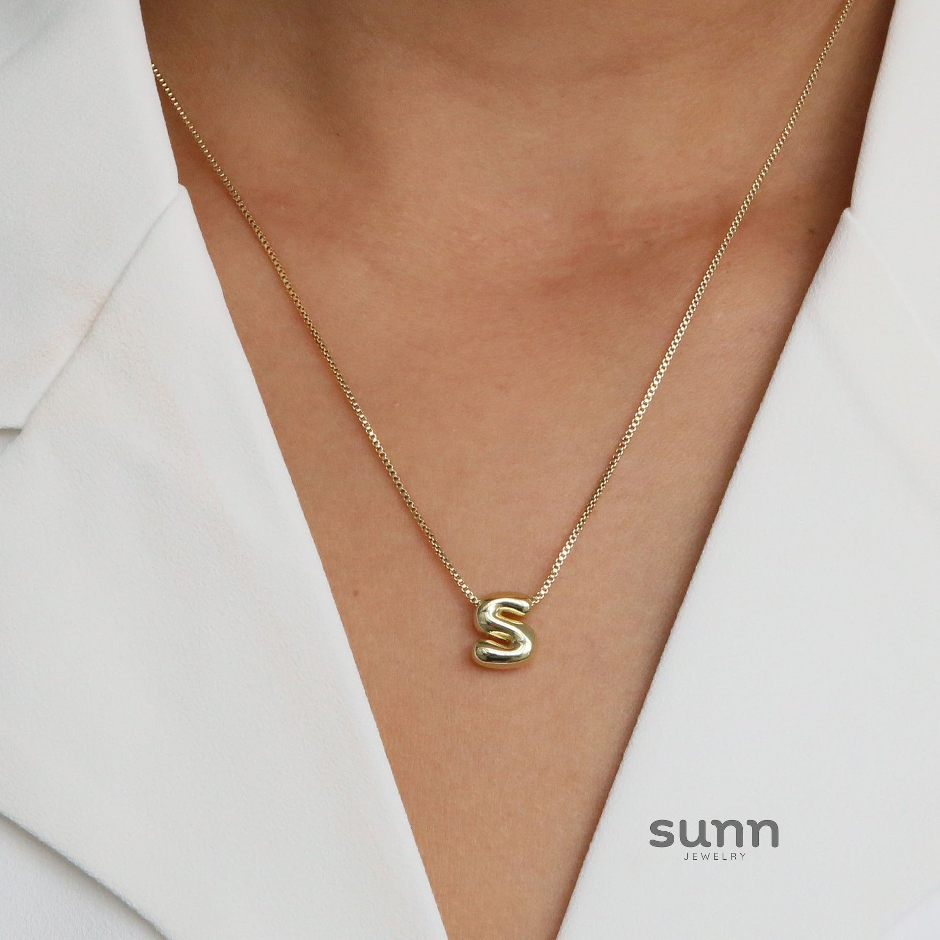 Vada Gold Bubble Letter Necklace [JAHLNRAS]