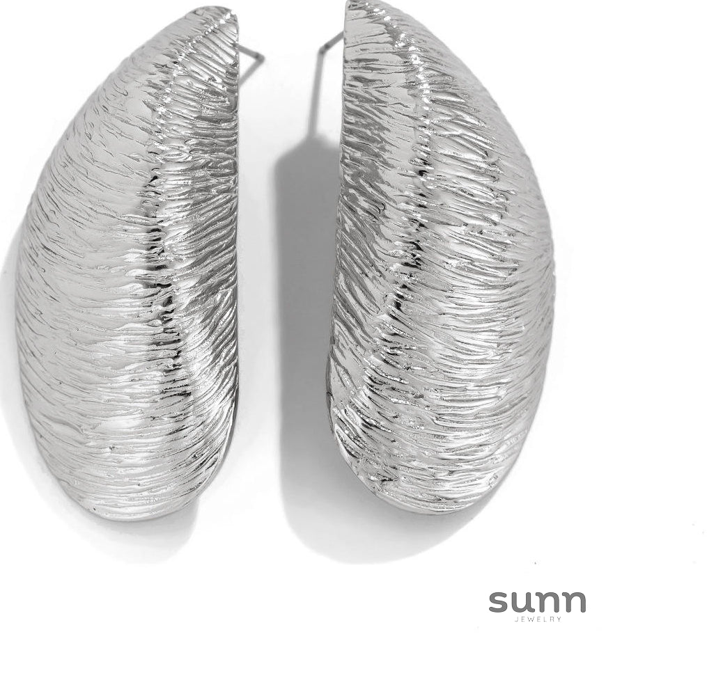 Vaeda Asymmetrical Drop Earrings [SDF8C9EQ]