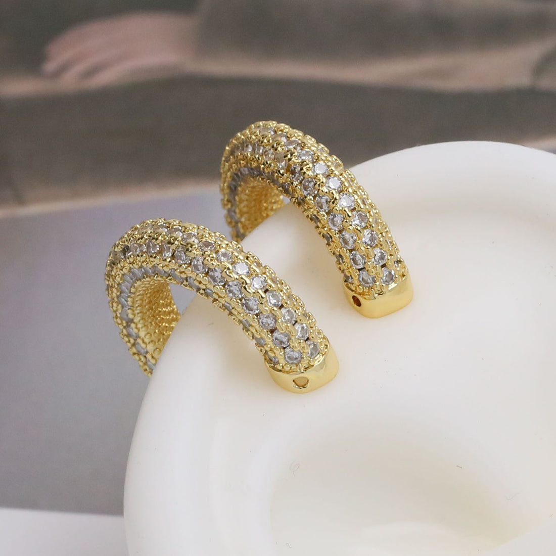 Vail Pave C-Shape Ear Cuff [RX95S8P1]