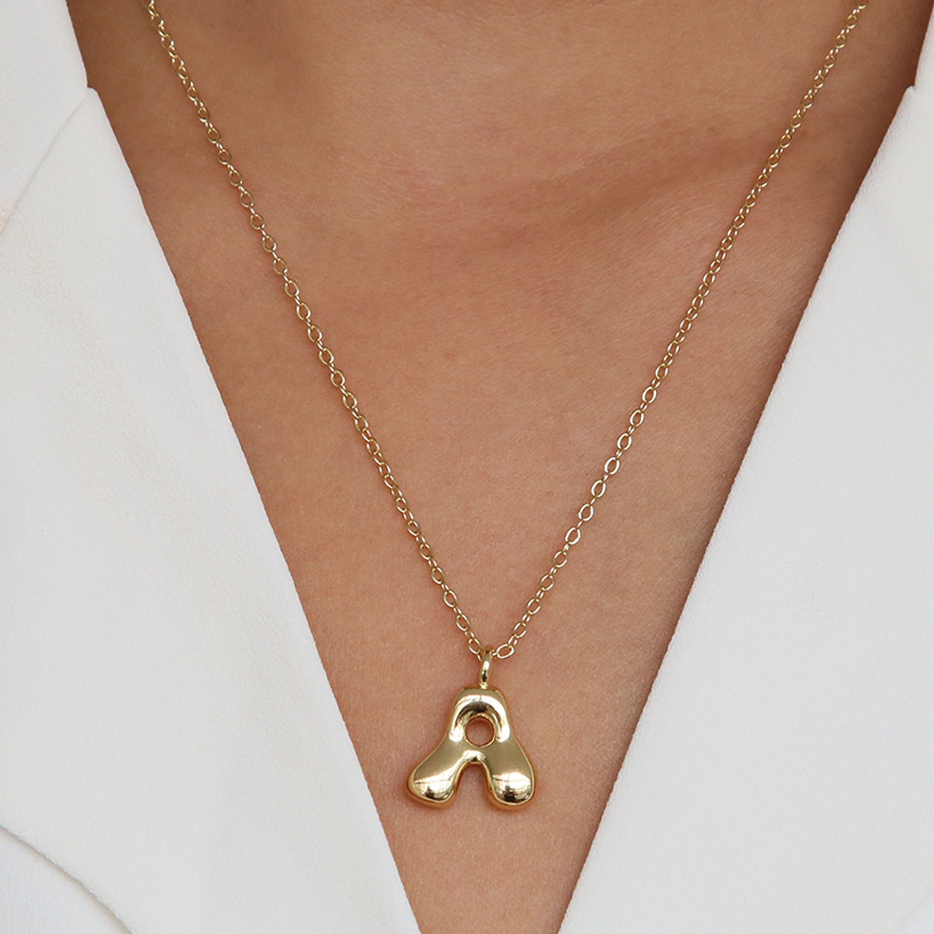 Vanya Gold Initial Bubble Necklace [GQO8QBSQ]