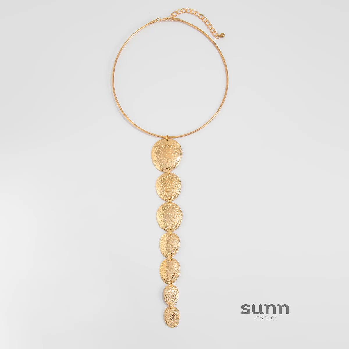 Vayda Geometric Pendant Necklace