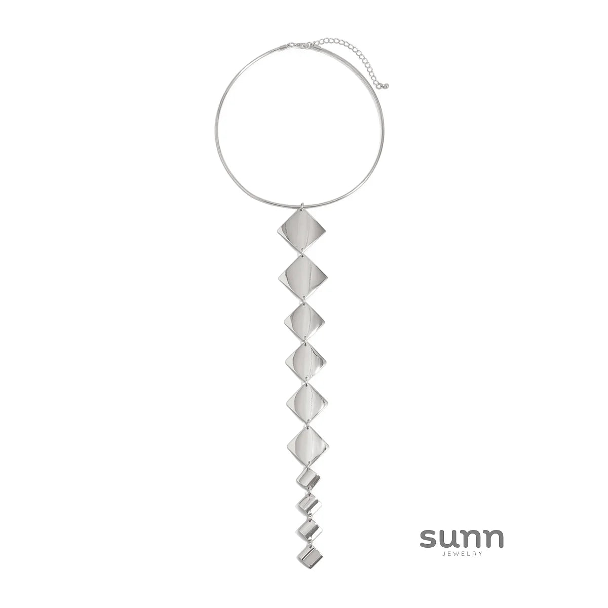 Vayda Geometric Pendant Necklace