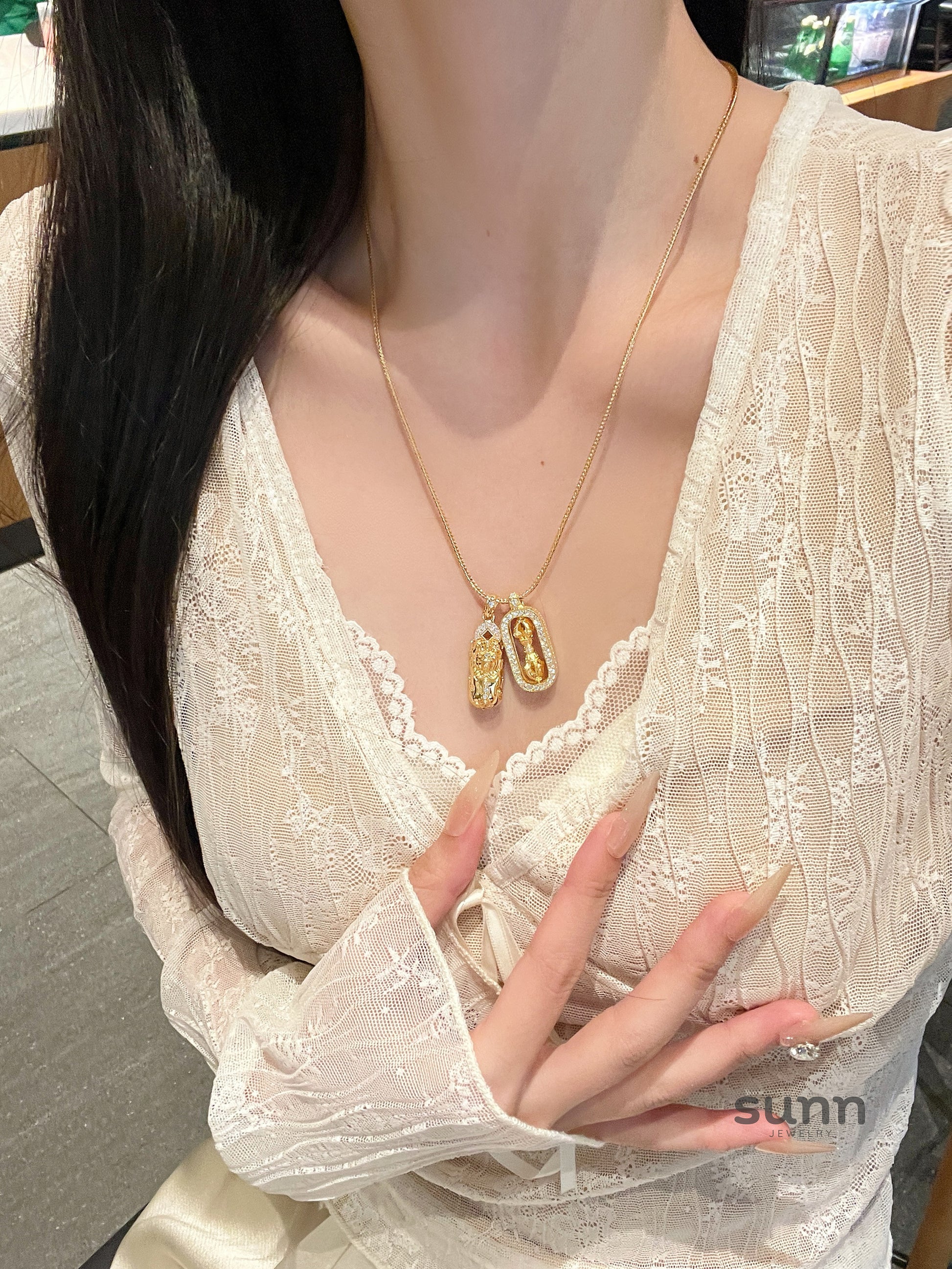 Vedika Vajra Pixiu Pendant Necklace [K95Q9DL3]