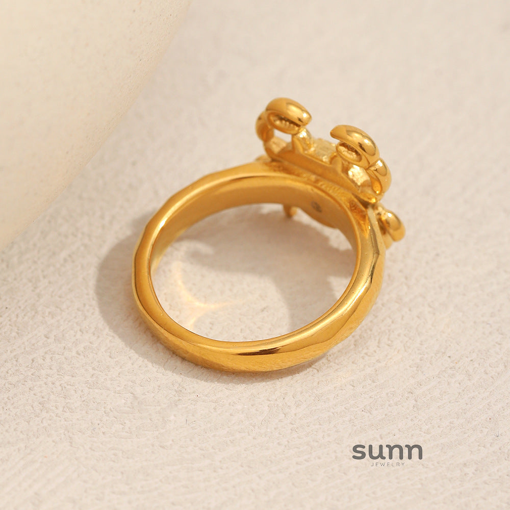 Vega Golden Crab Ring [JNG28BFD]
