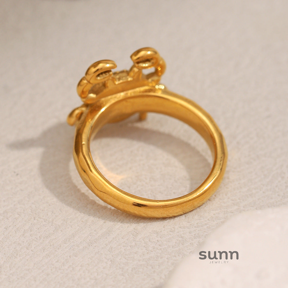 Vega Golden Crab Ring [Z0T9HZT7]