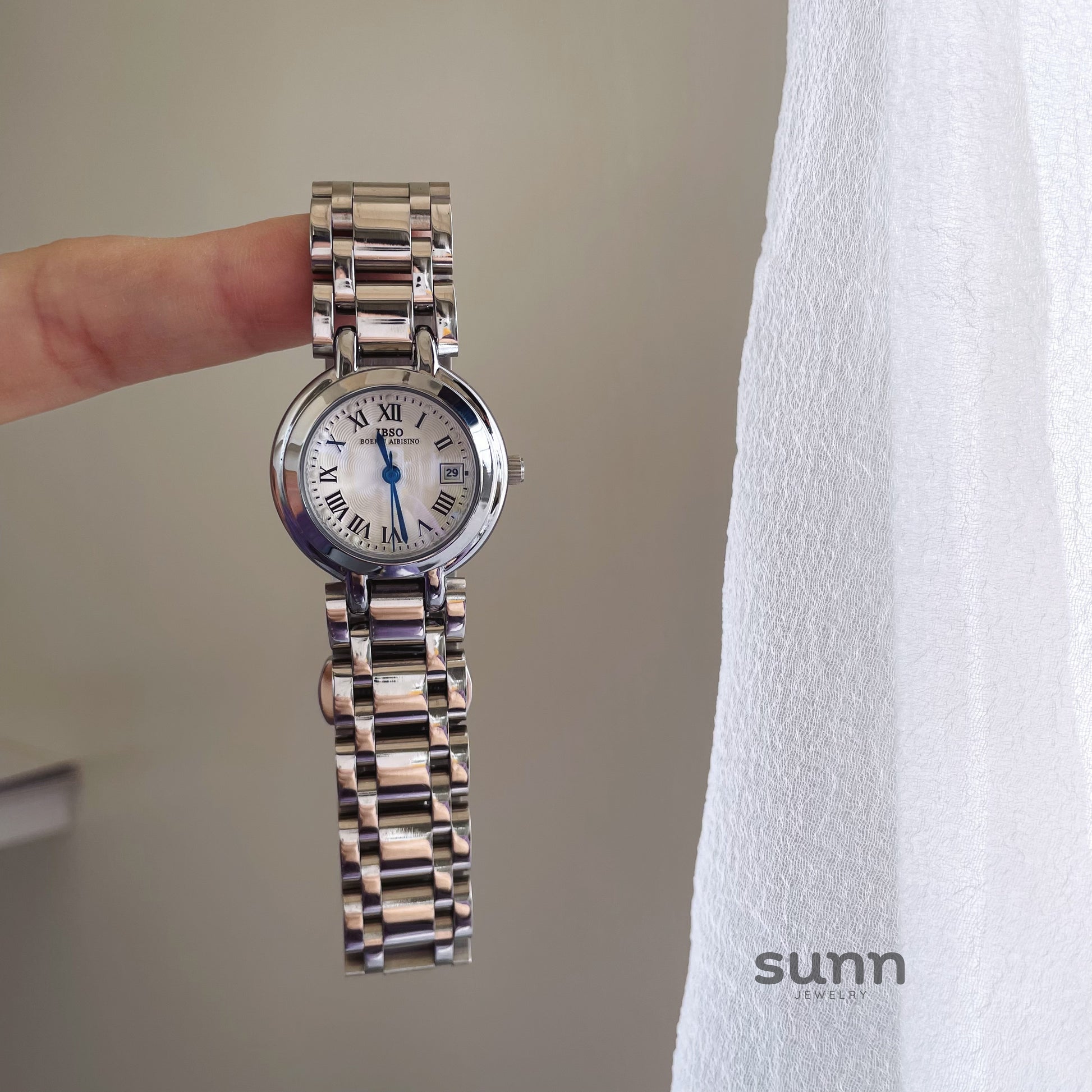Vega Minimalist Steel Watch [FYM5GSD5]