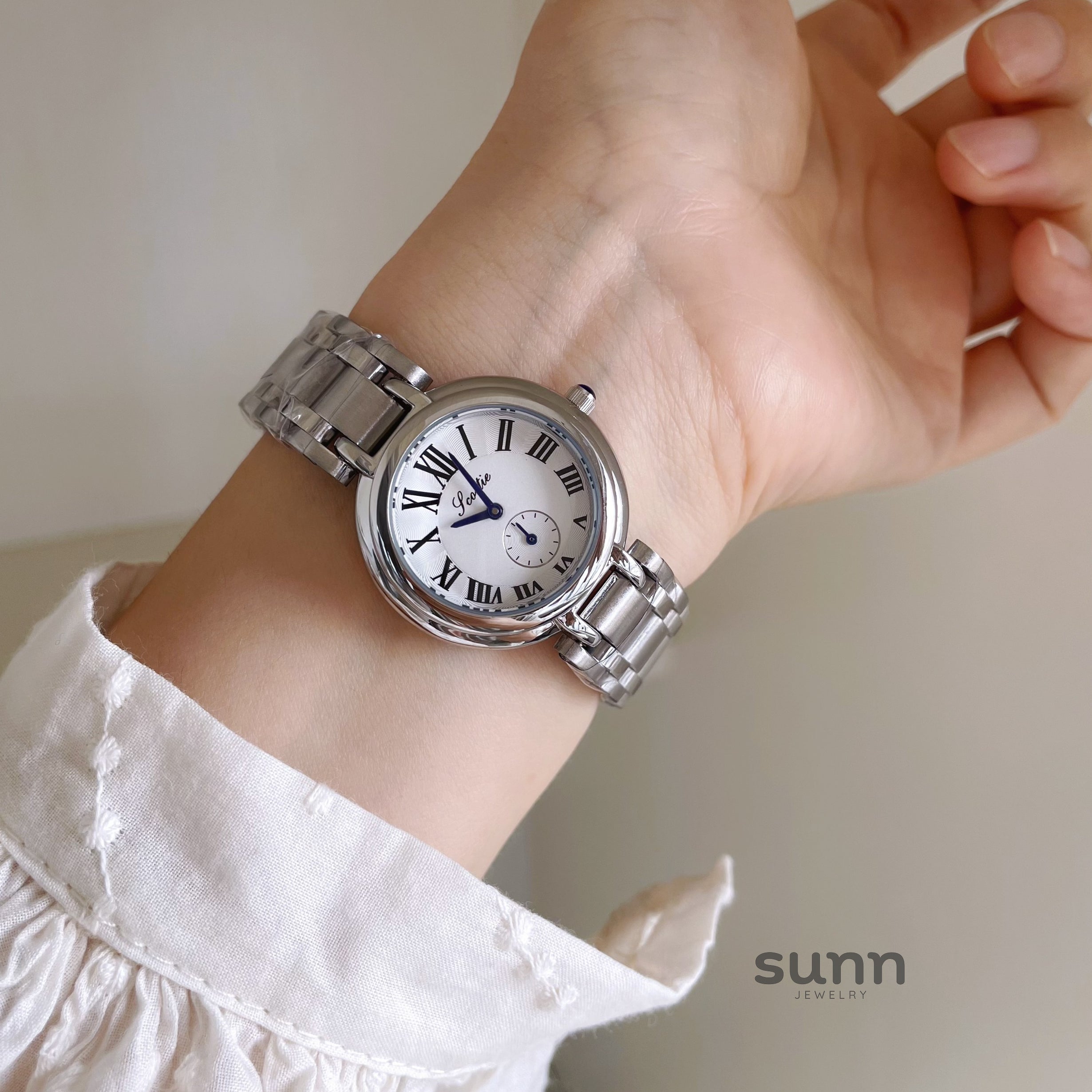 Vega Minimalist Steel Watch [E7F3QQ9Y]