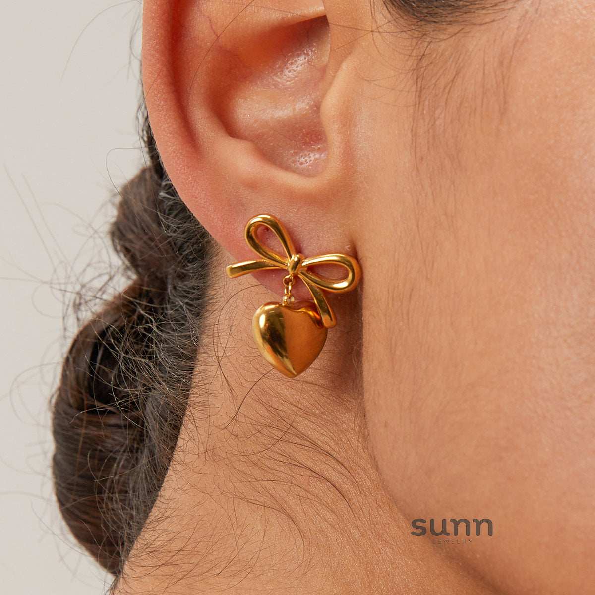 Venice Gold Heart Earrings [NDMDJY2U]