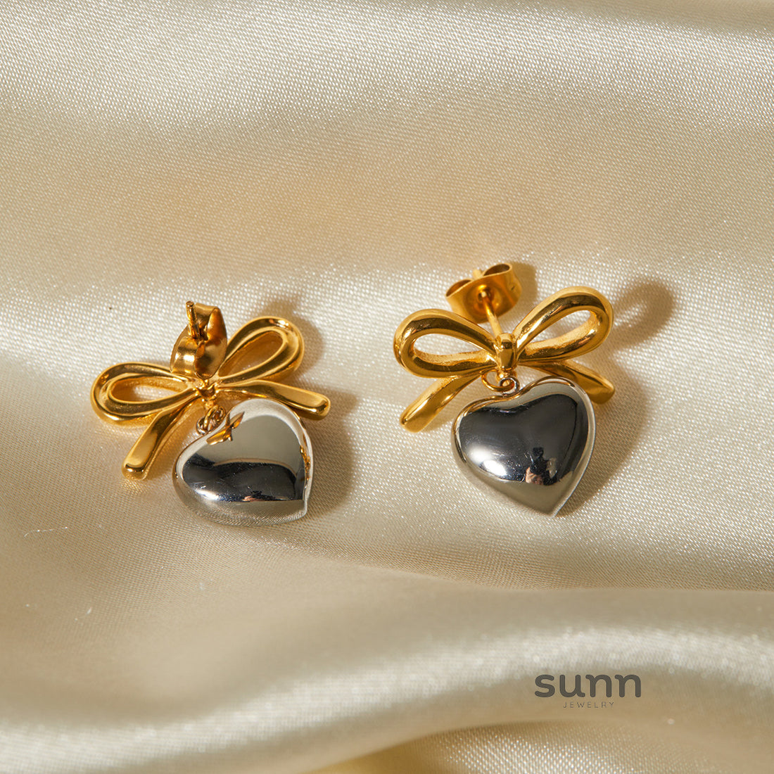 Venice Gold Heart Earrings [L4XO798A]
