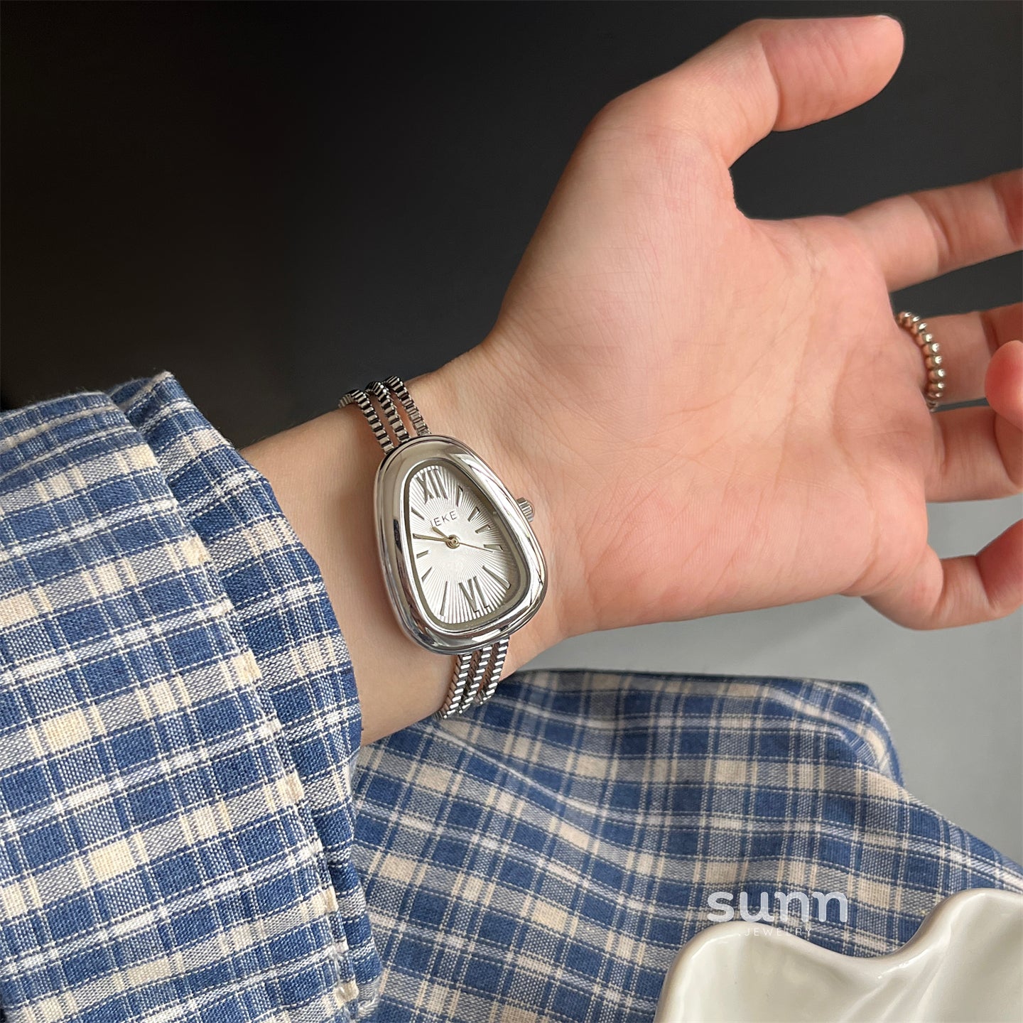 Verity Serpent Bracelet Watch [VU2XCPHO]