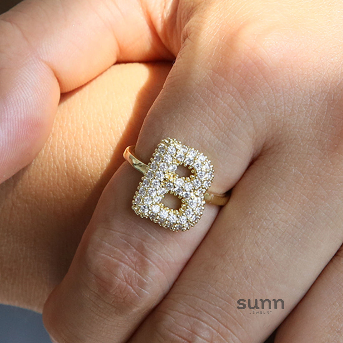 Verona Bubble Initial Ring [OTF870OP]