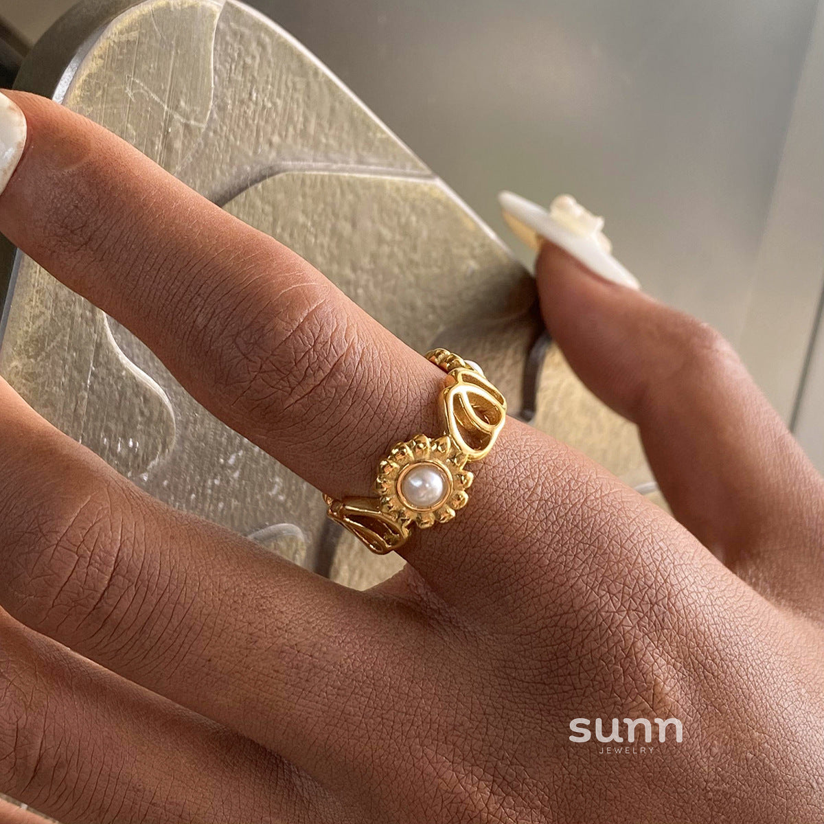 Verona Geometric Pearl Ring [0I0QYXLX]
