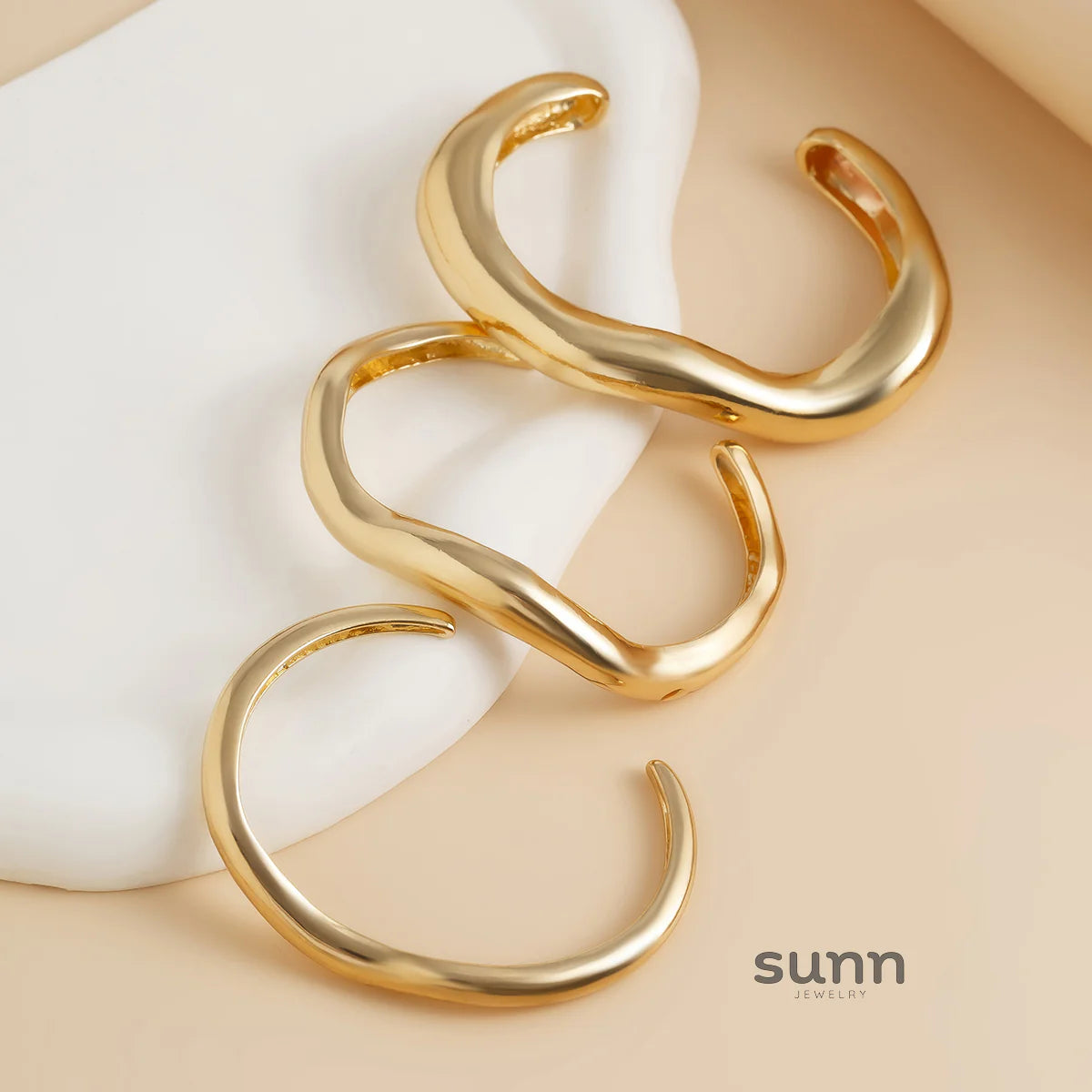 Vianney Irregular Metal Bangle Set