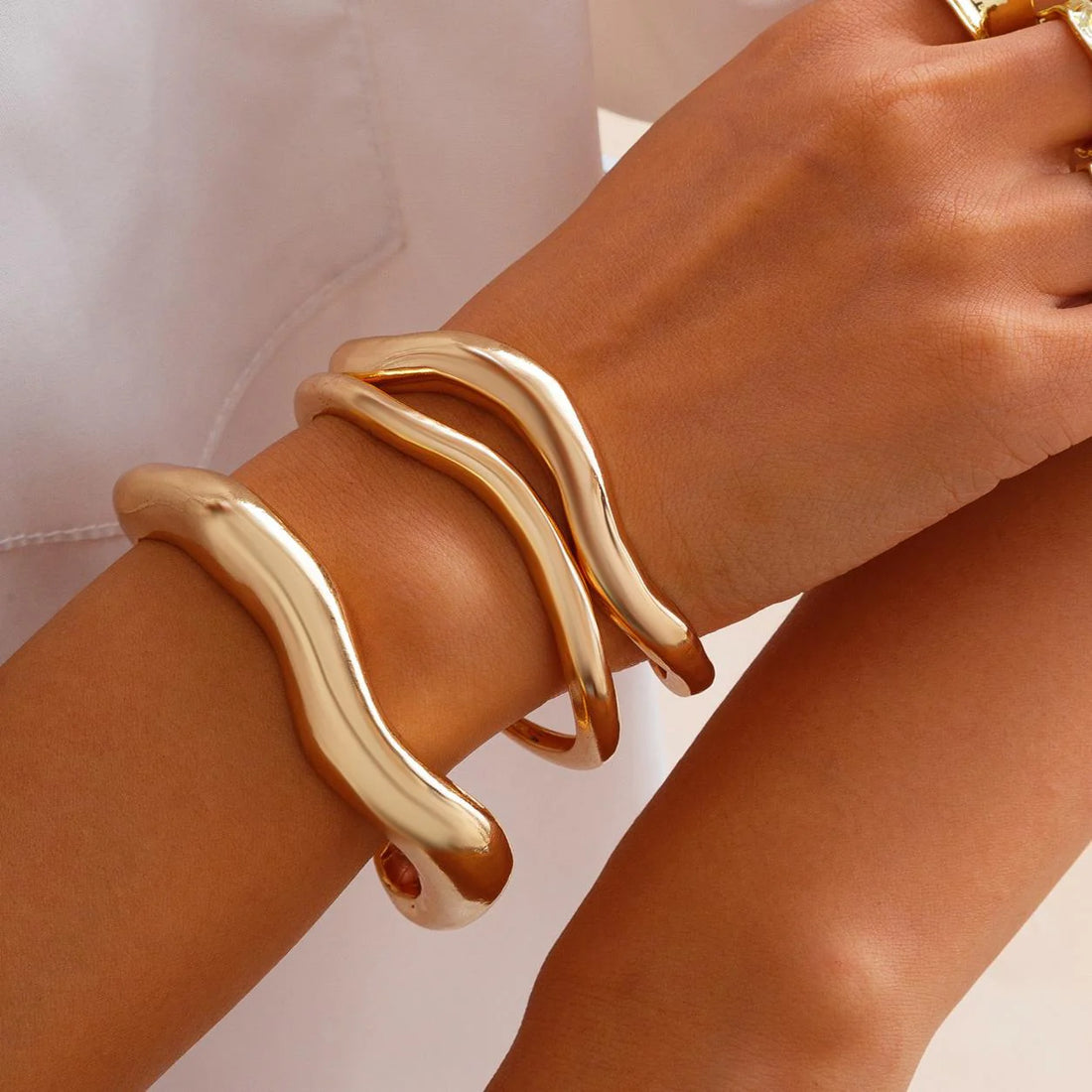 Vianney Irregular Metal Bangle Set
