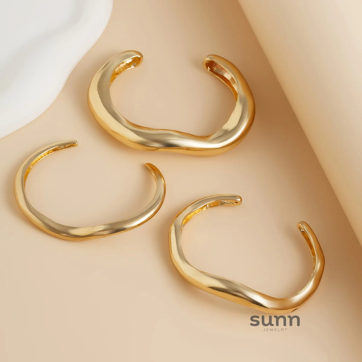 Vianney Irregular Metal Bangle Set