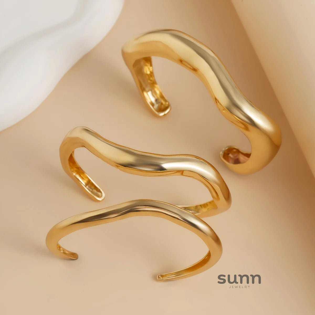 Vianney Irregular Metal Bangle Set