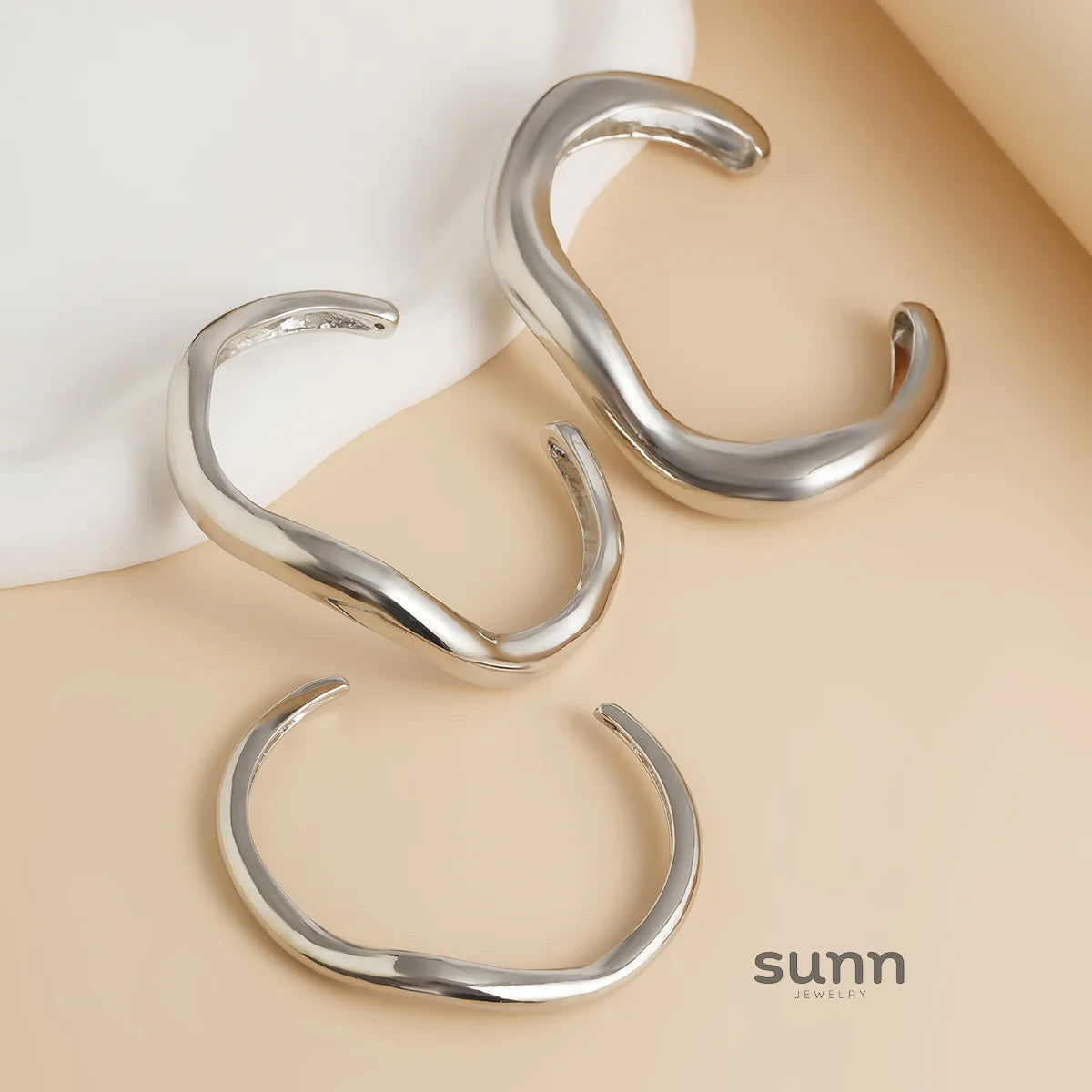 Vianney Irregular Metal Bangle Set