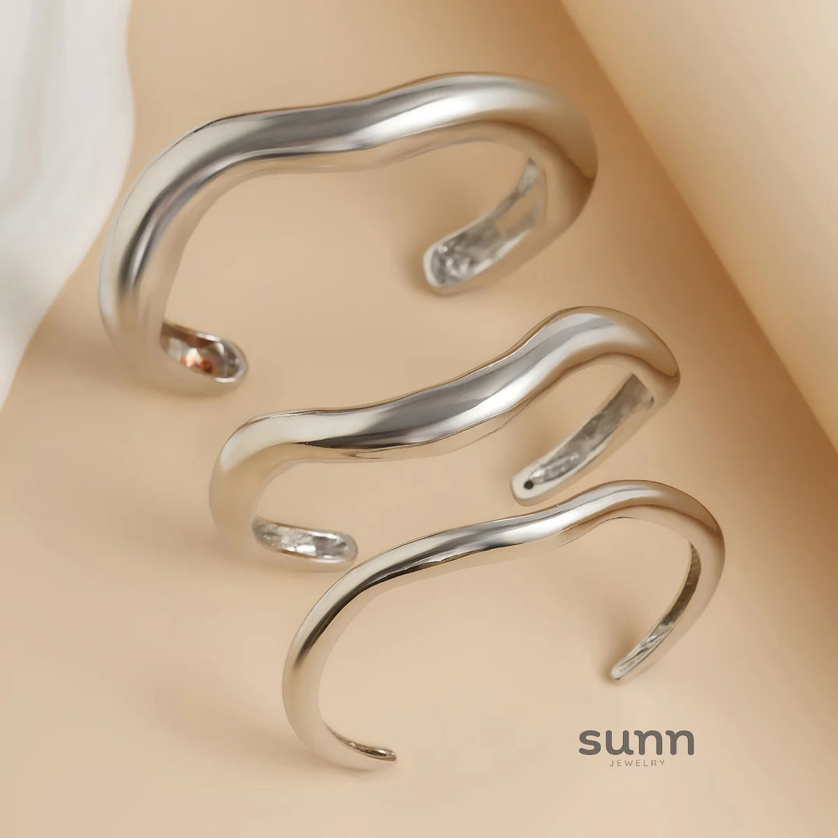 Vianney Irregular Metal Bangle Set