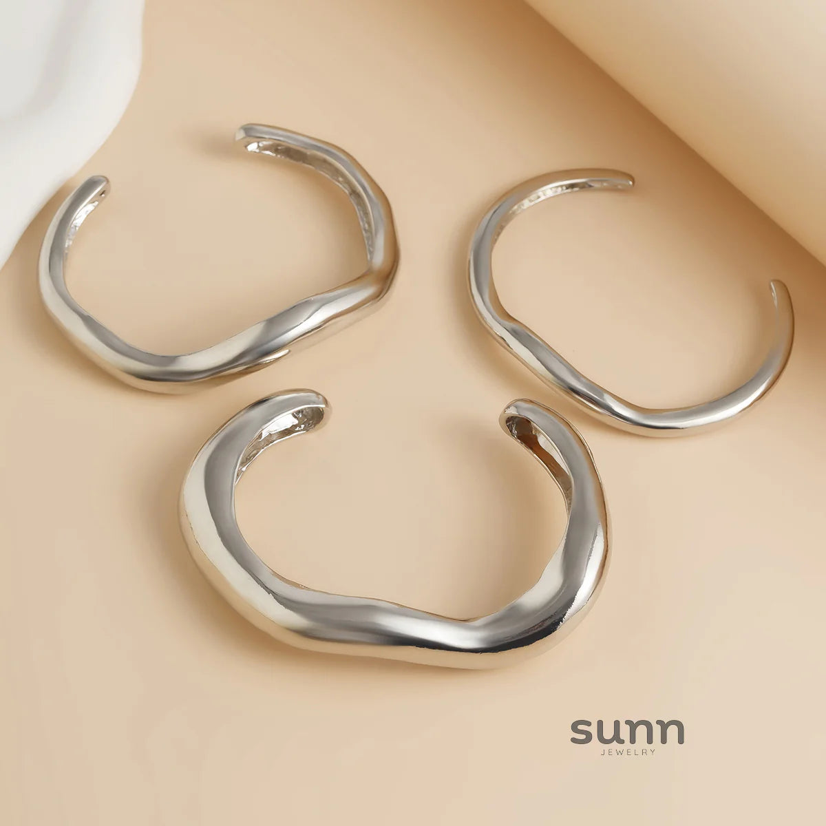 Vianney Irregular Metal Bangle Set