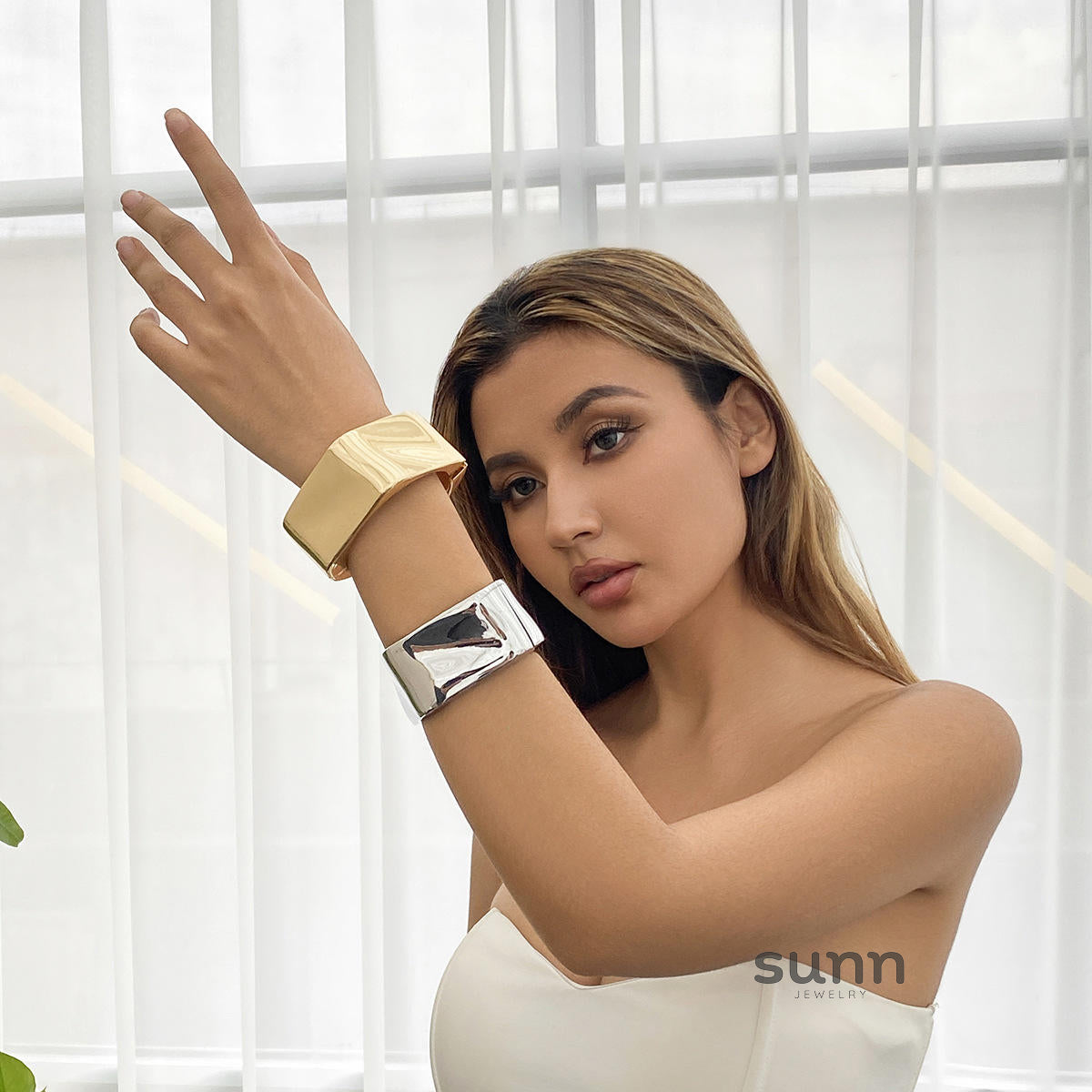 Vibha Sculptural Link Bracelet [CWGMQIDV]