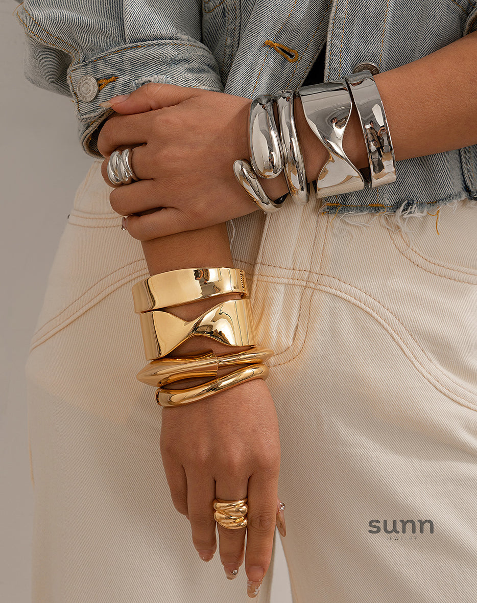Vibha Sculptural Link Bracelet [M7FDOJB4]