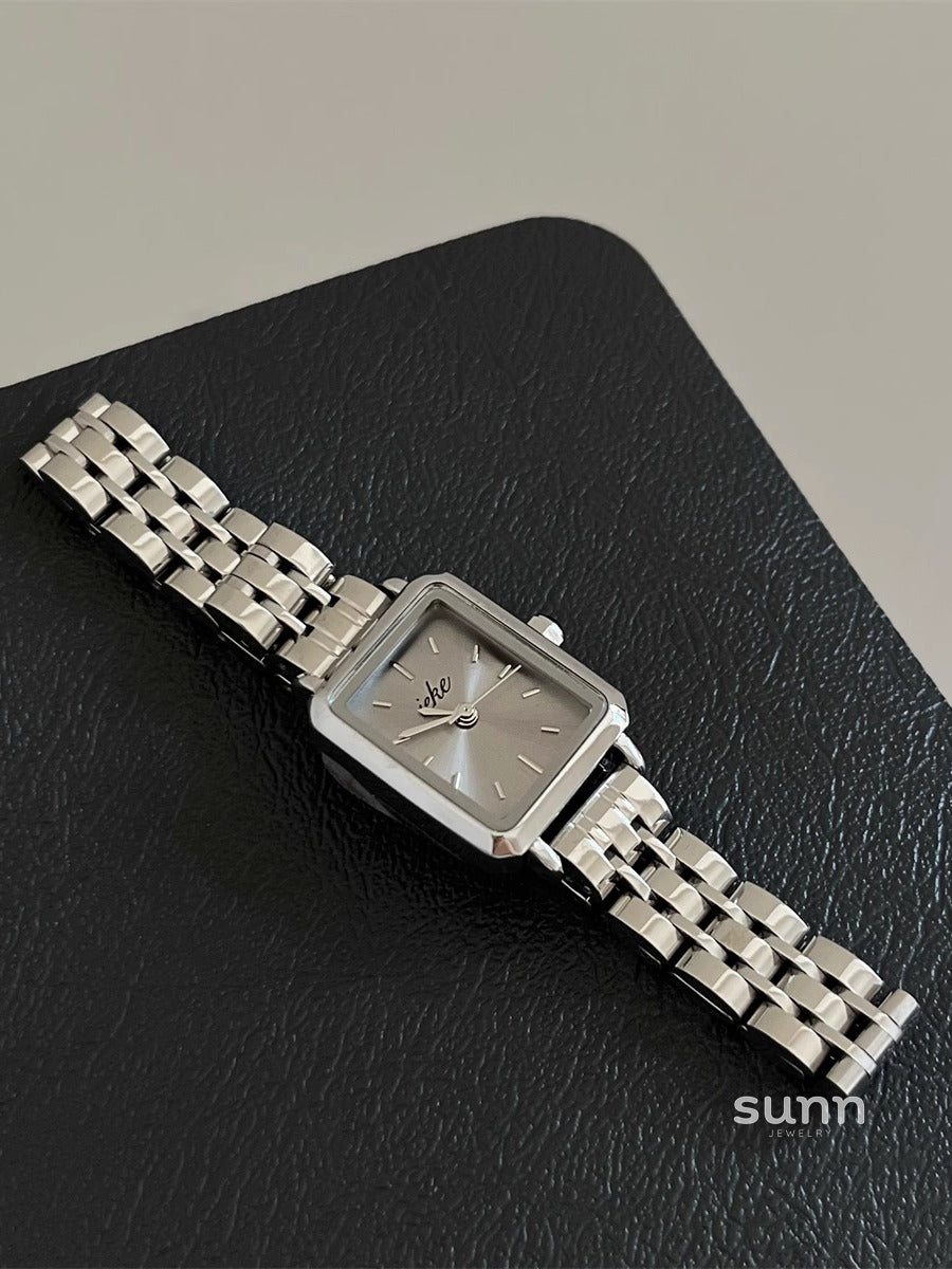 Violett Serpent Charm Watch [JUJY5BAH]