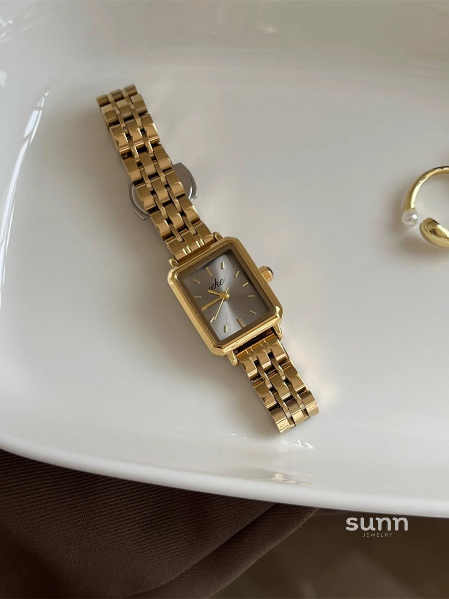 Violett Serpent Charm Watch [Y83MO61X]