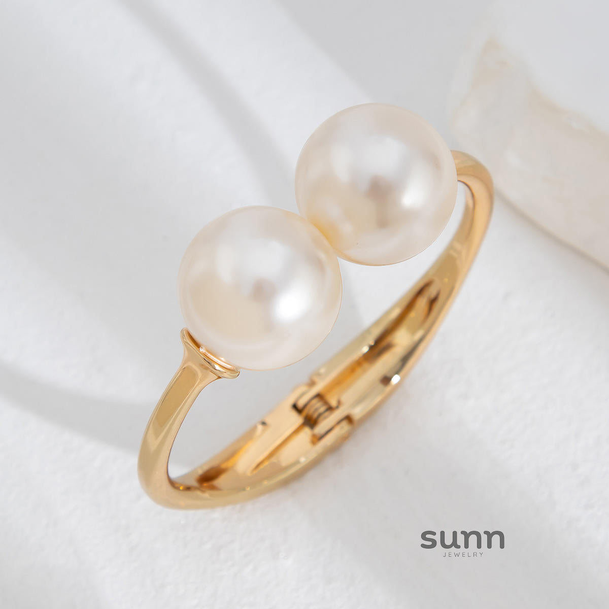 Violetta Sculpted Pearl Bracelet [E1X7LQ8G]