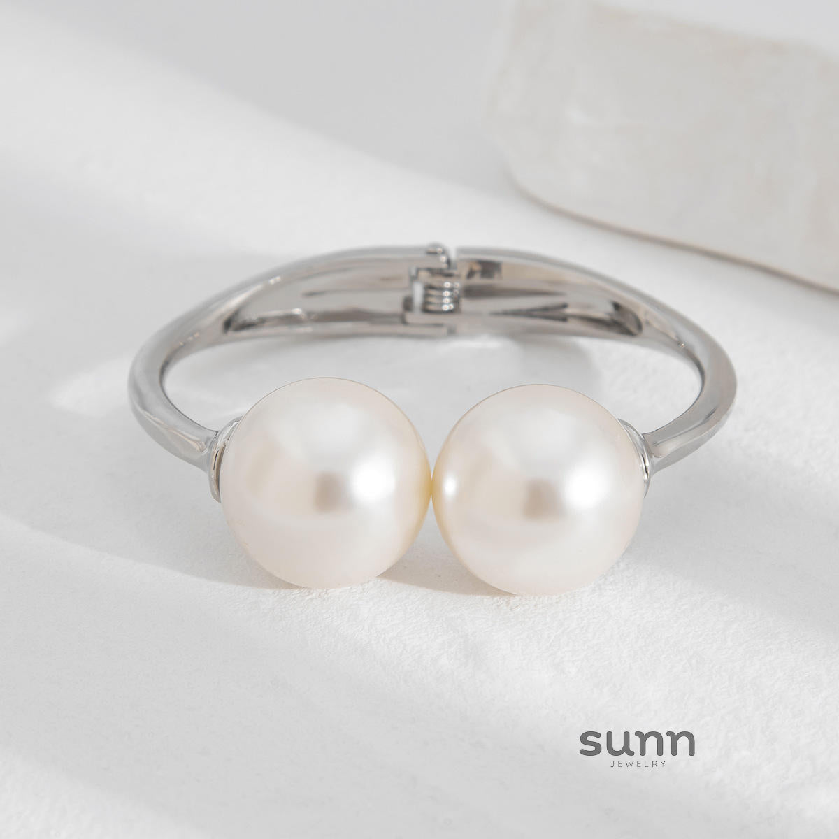 Violetta Sculpted Pearl Bracelet [59DCDSQY]