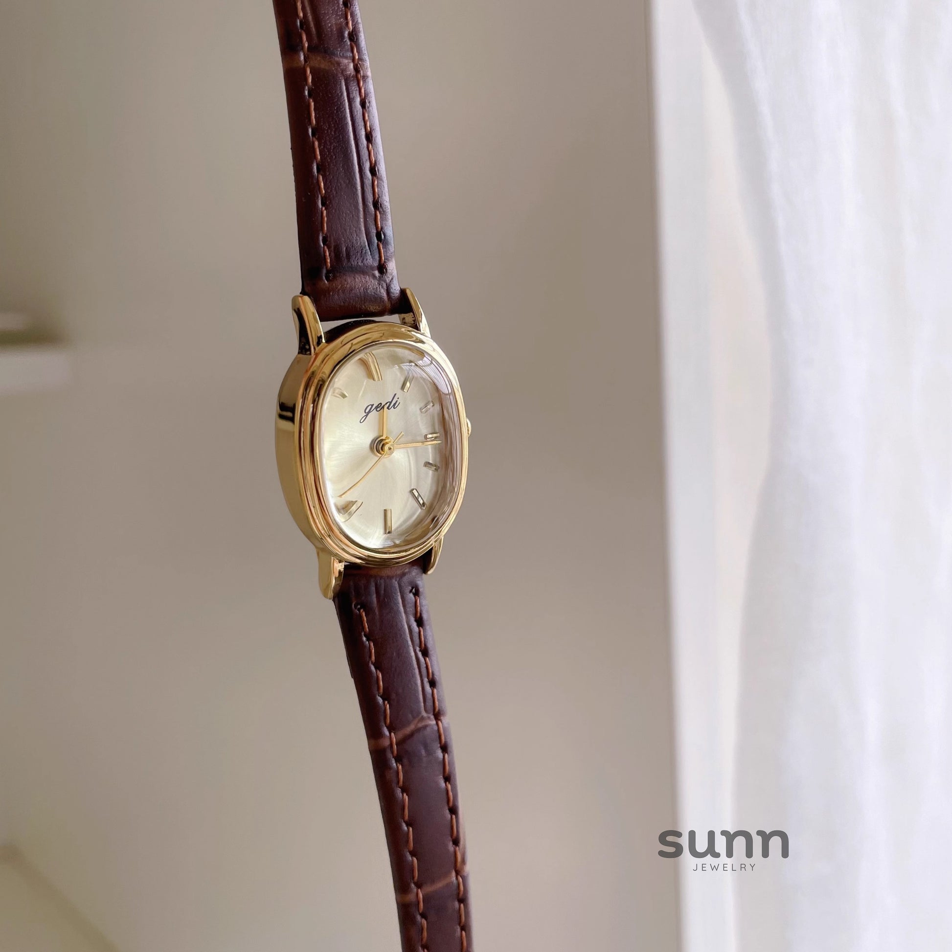 Vita Petite Oval Watch [5RUSE6I5]