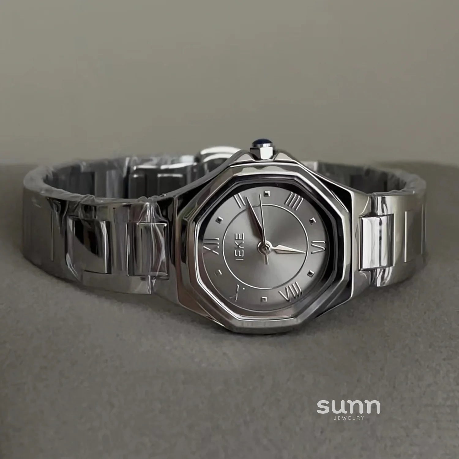 Vittoria Elegant Steel Wristwatch