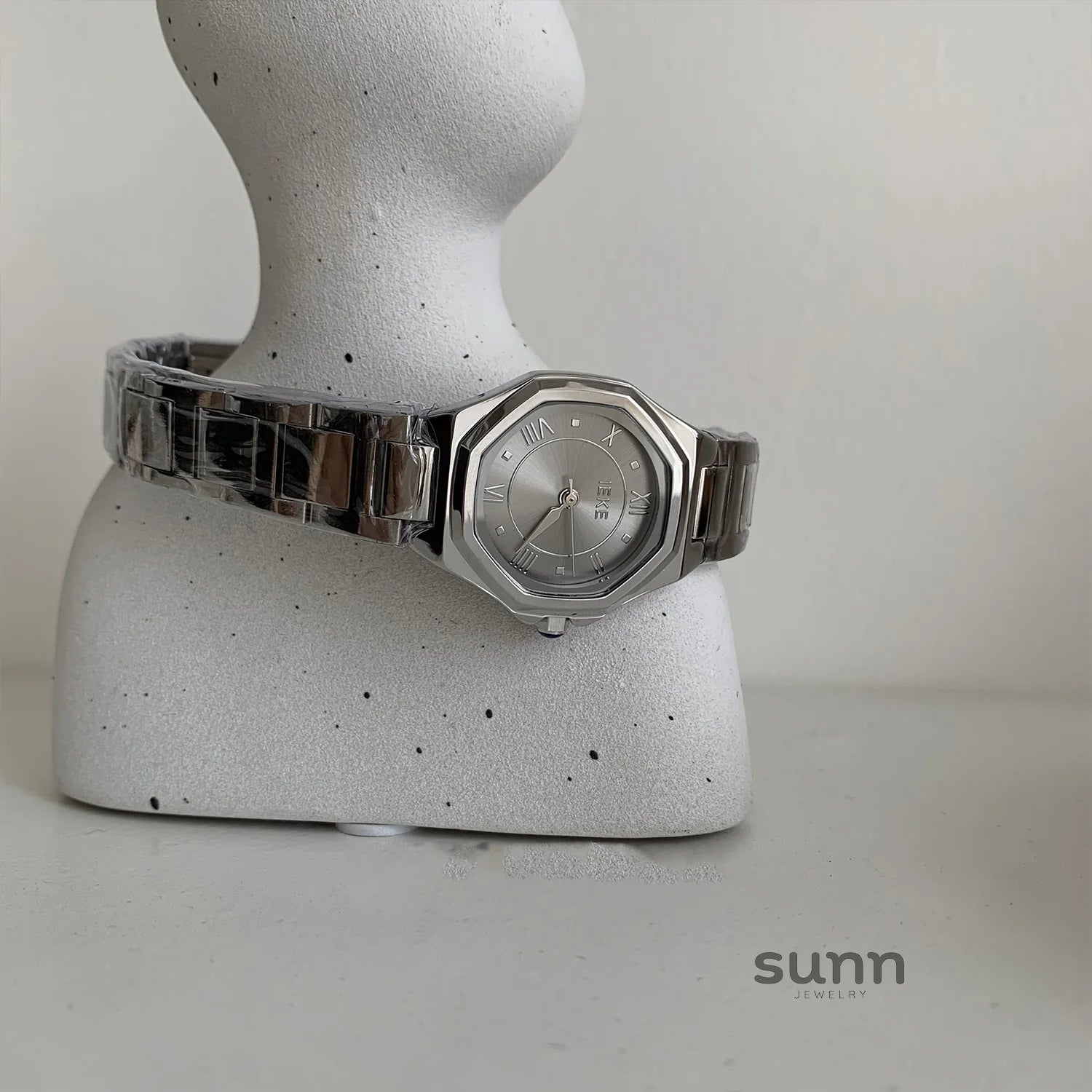 Vittoria Elegant Steel Wristwatch